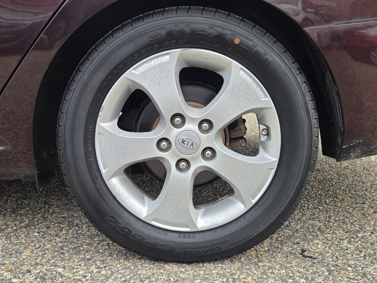Kia Forte EX 2010