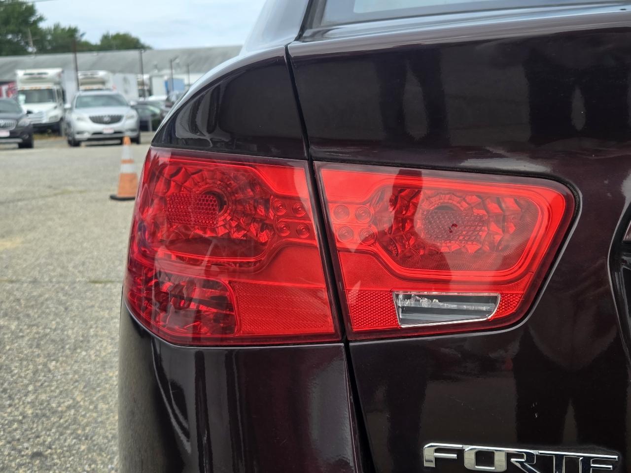 Kia Forte EX 2010