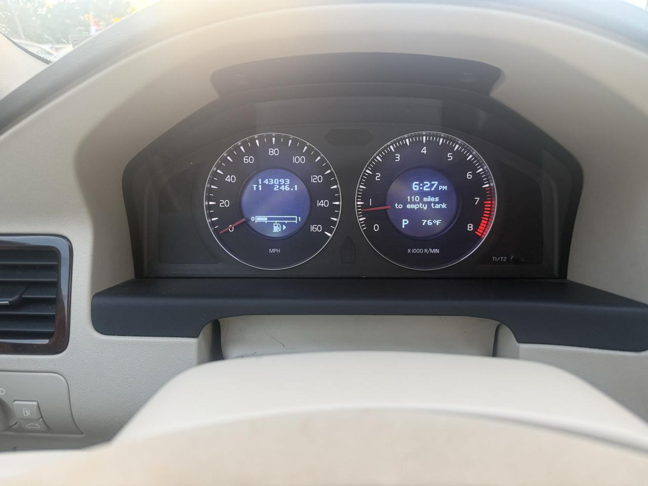 Volvo V70 3.2 R-Design 2010
