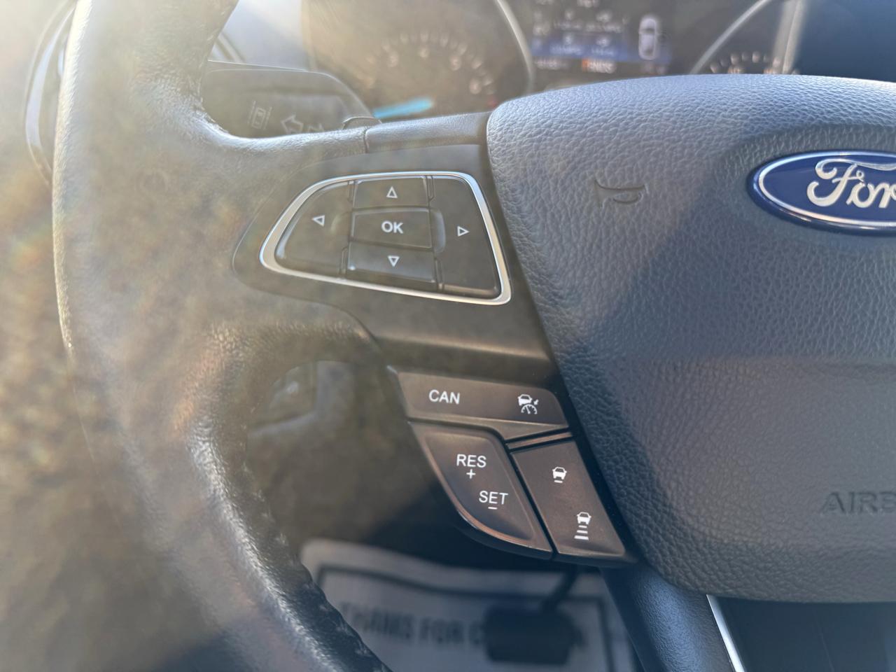 Ford Escape Titanium 4WD 2017