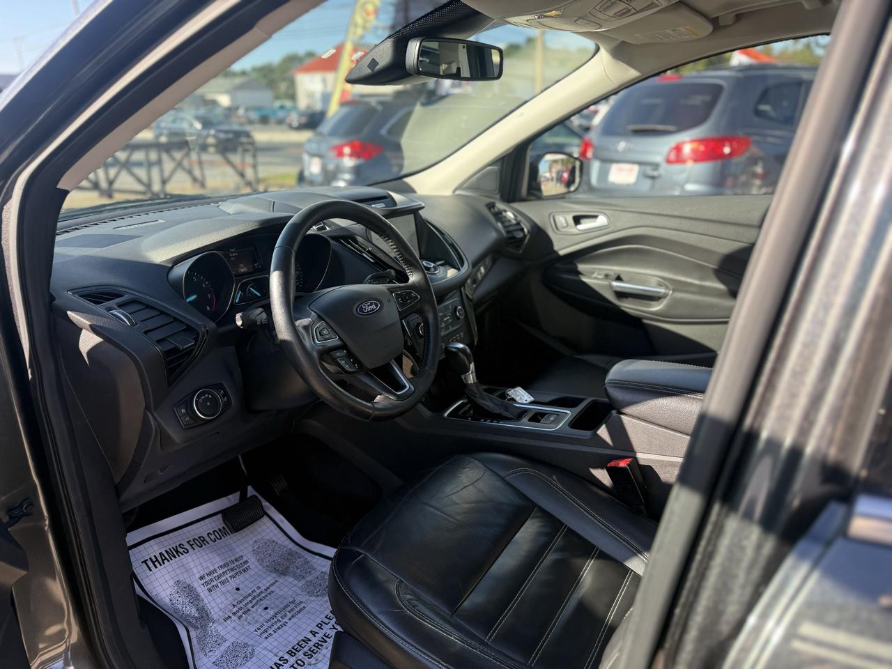 Ford Escape Titanium 4WD 2017