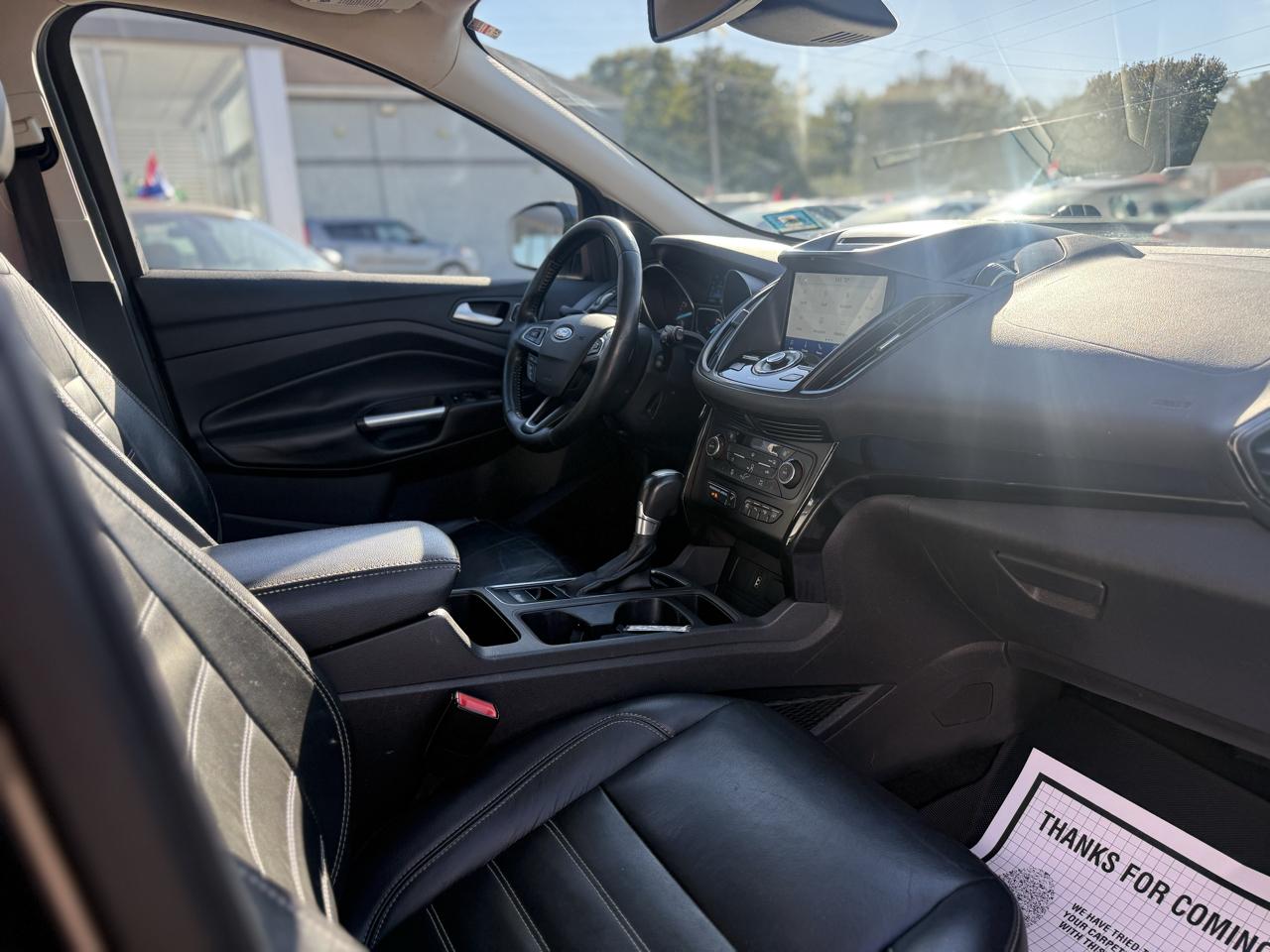 Ford Escape Titanium 4WD 2017