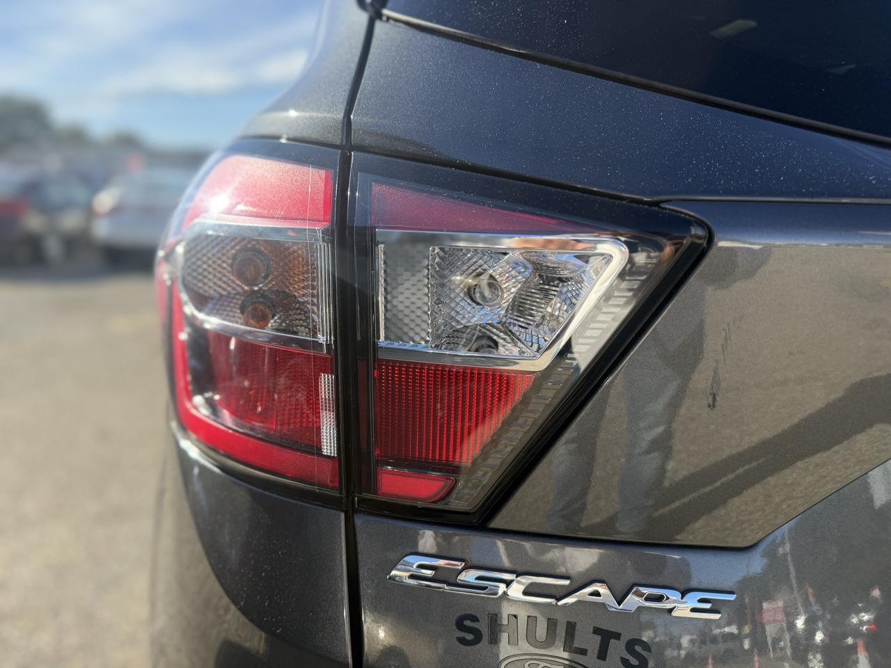 Ford Escape Titanium 4WD 2017