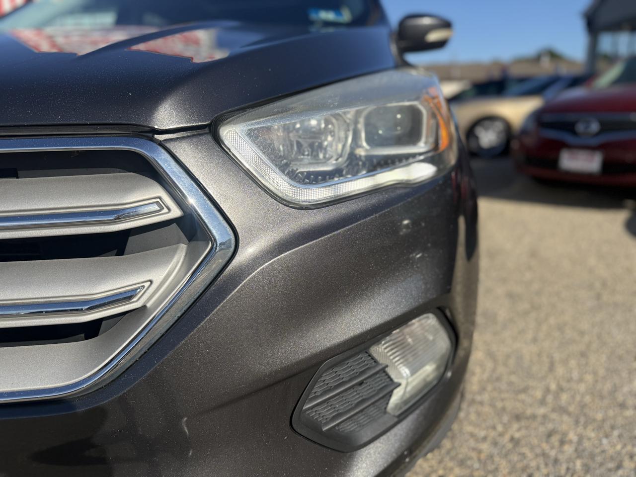 Ford Escape Titanium 4WD 2017