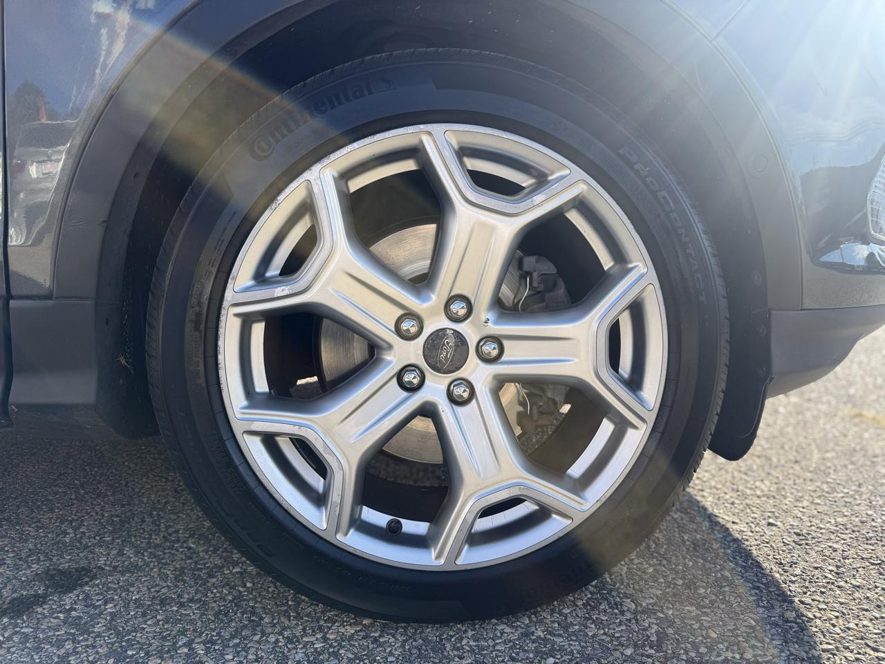Ford Escape Titanium 4WD 2017