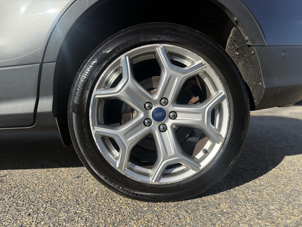 Ford Escape Titanium 4WD 2017