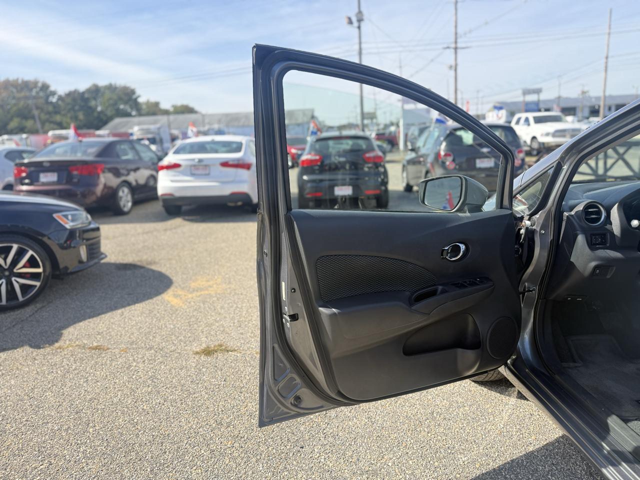 Nissan Versa Note S 2016
