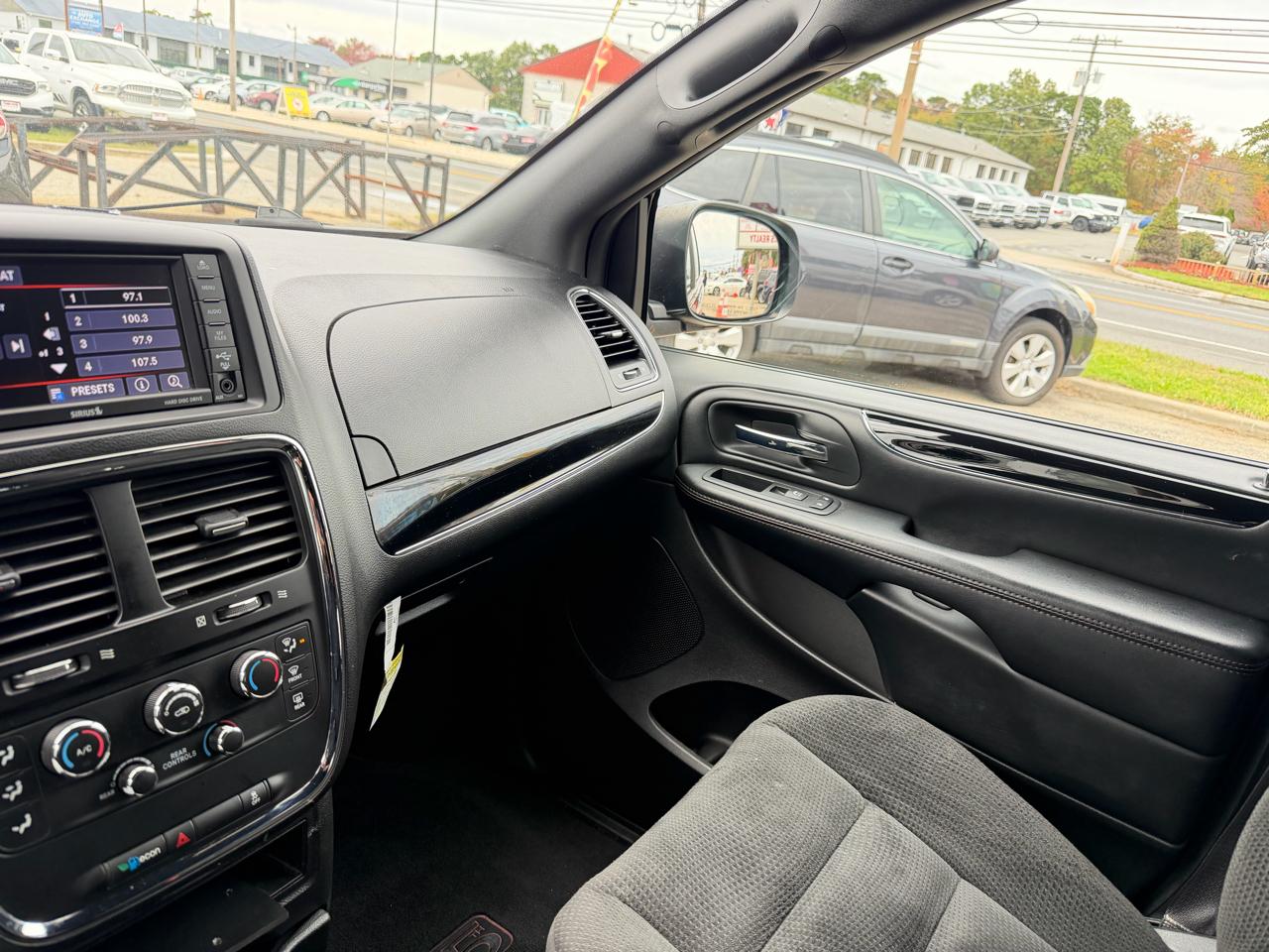 Dodge Grand Caravan SE 2019