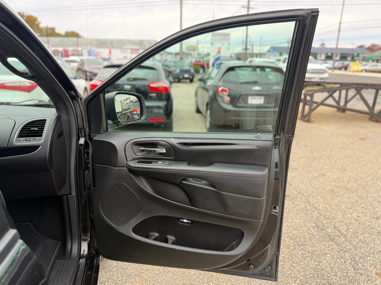 Dodge Grand Caravan SE 2019