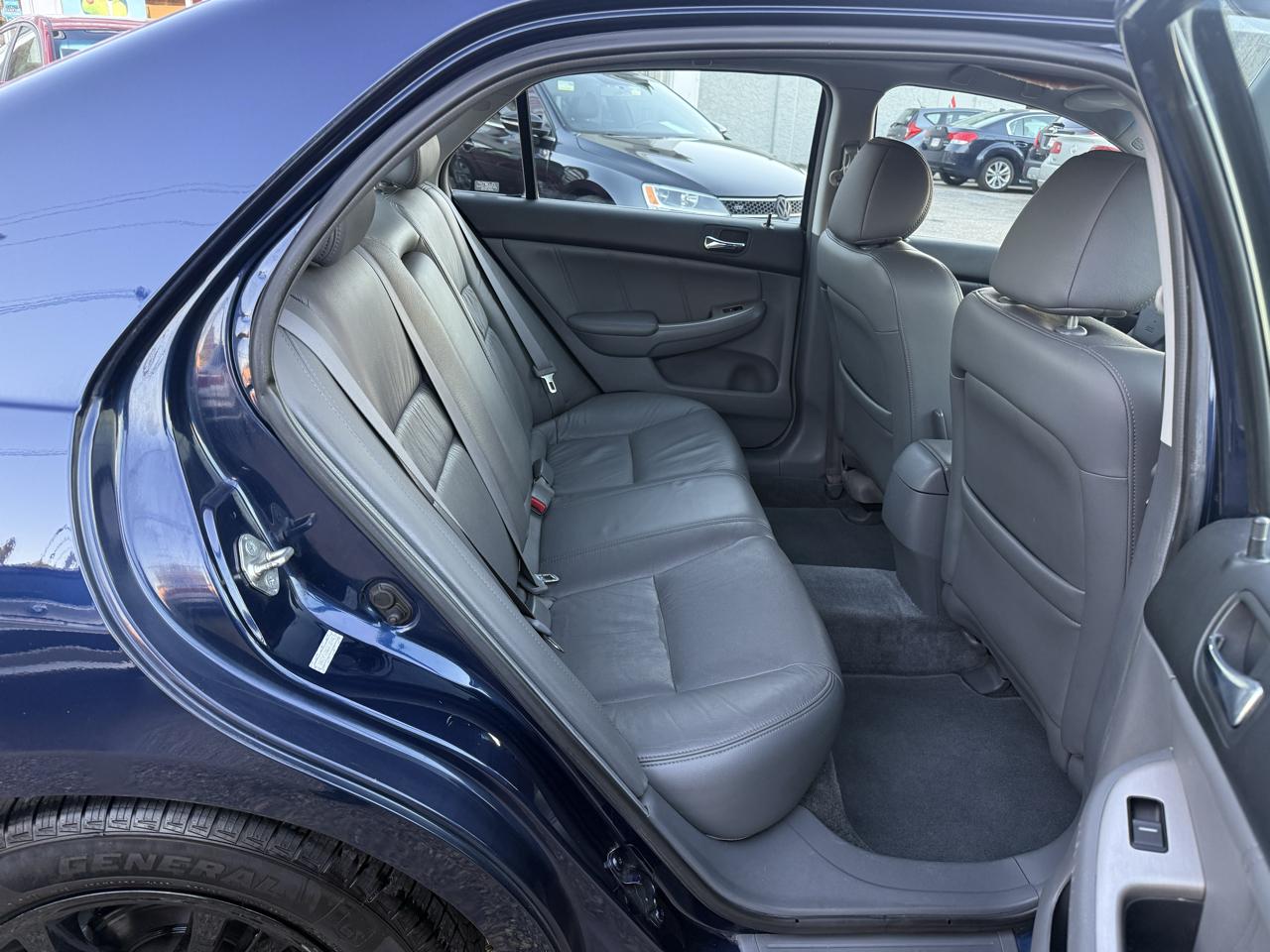 Honda Accord EX Sedan AT w/ Leather and XM Radio 2006