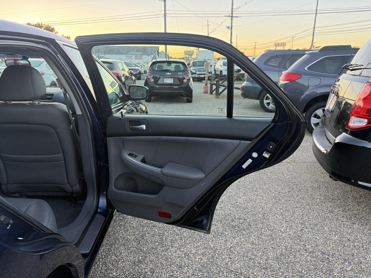 Honda Accord EX Sedan AT w/ Leather and XM Radio 2006