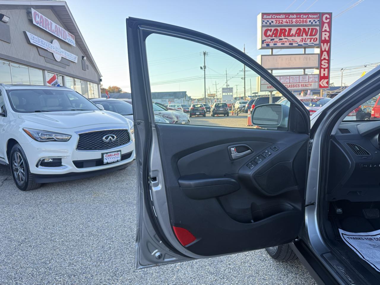 Hyundai Tucson Limited Auto AWD 2011