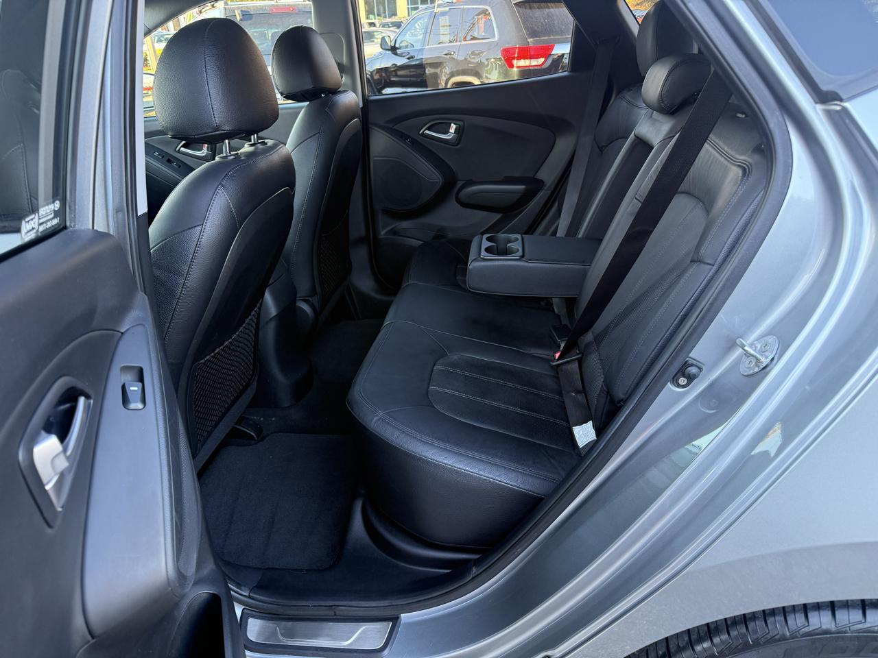 Hyundai Tucson Limited Auto AWD 2011