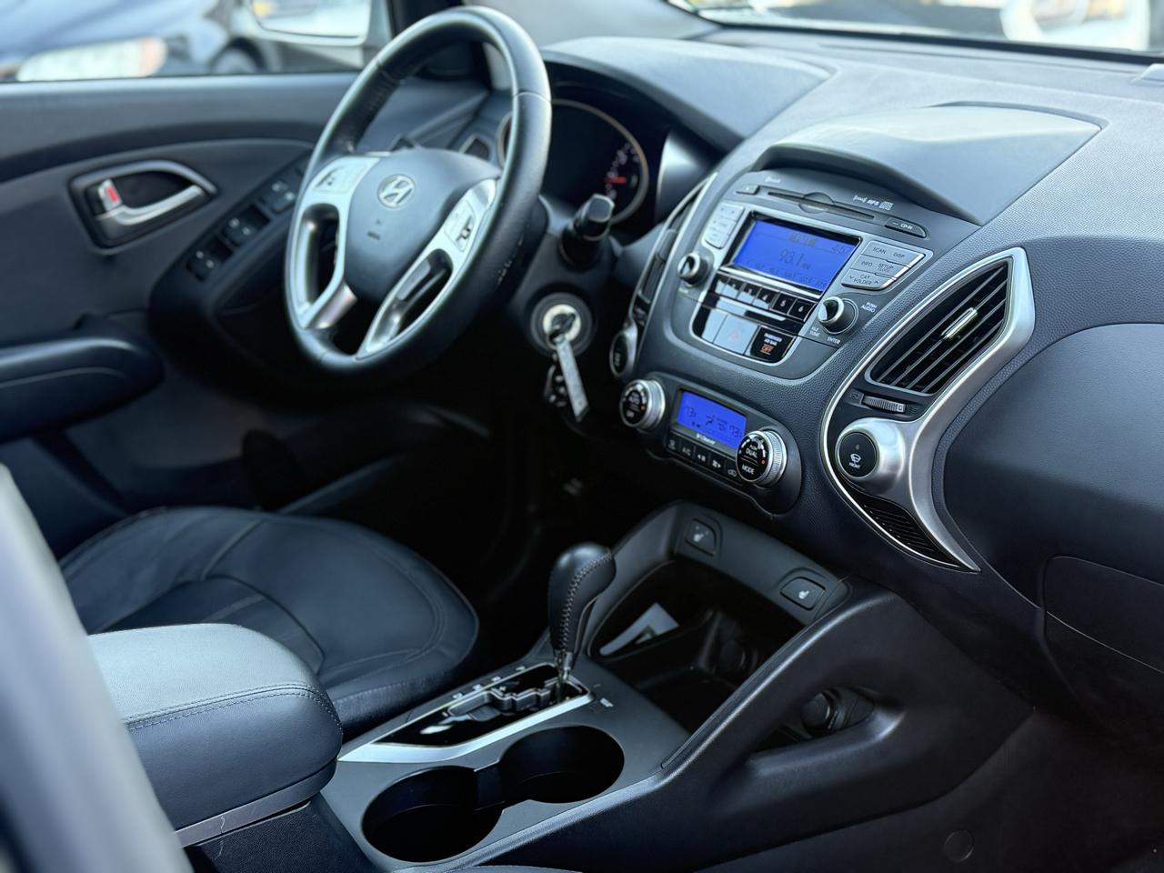 Hyundai Tucson Limited Auto AWD 2011