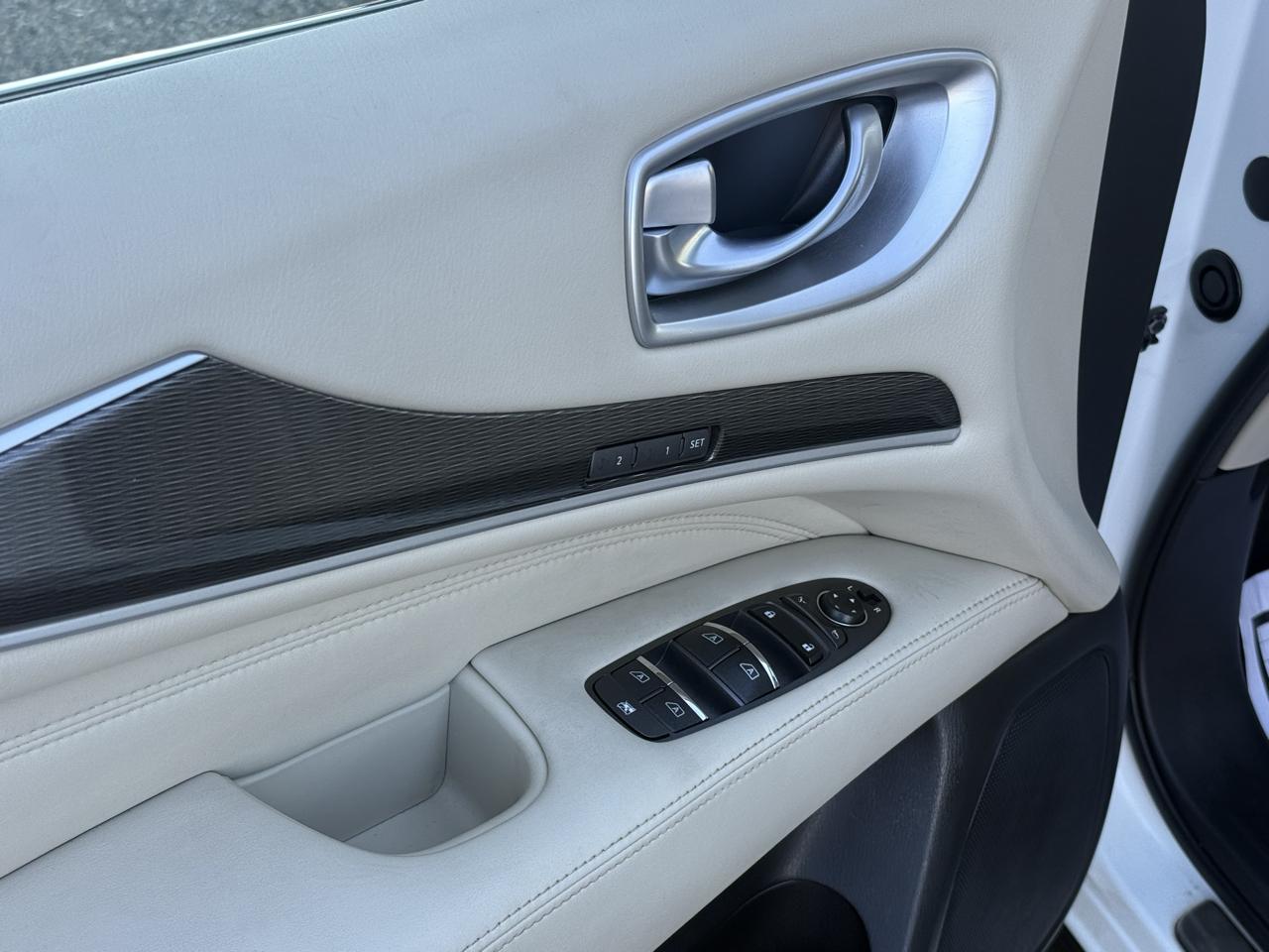 Infiniti QX60 Base AWD 2017