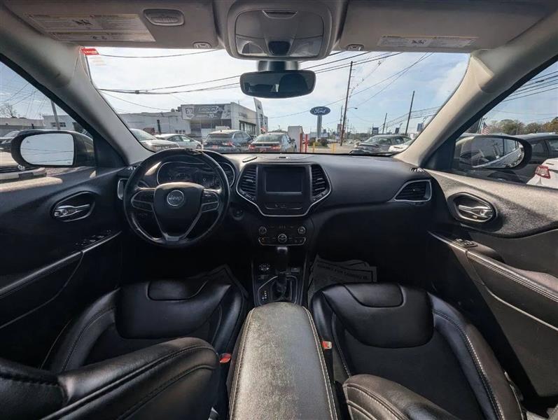 Jeep Cherokee Latitude Plus 4WD 2019