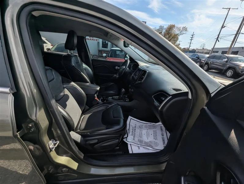 Jeep Cherokee Latitude Plus 4WD 2019