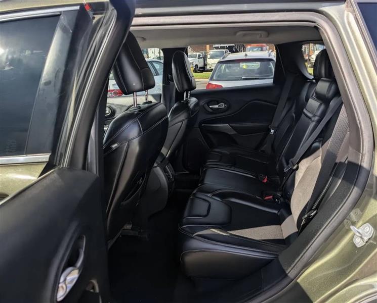 Jeep Cherokee Latitude Plus 4WD 2019