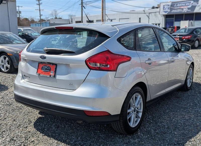 Ford Focus SE Hatch 2017