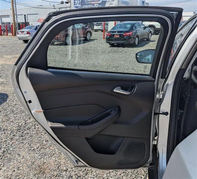 Ford Focus SE Hatch 2017