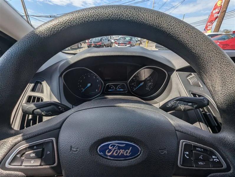 Ford Focus SE Hatch 2017