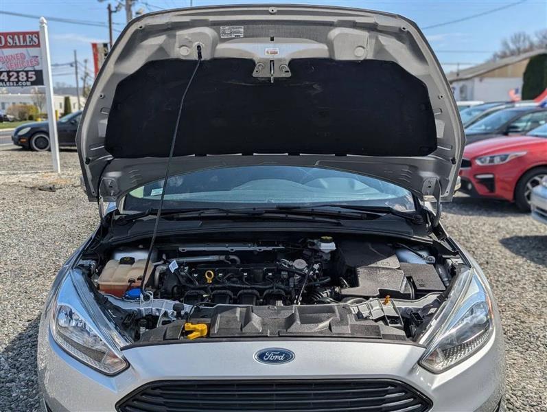 Ford Focus SE Hatch 2017