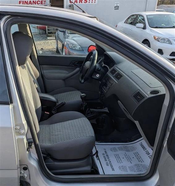 Ford Focus ZX4 SE 2007