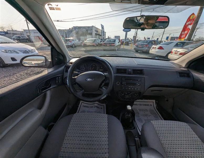 Ford Focus ZX4 SE 2007