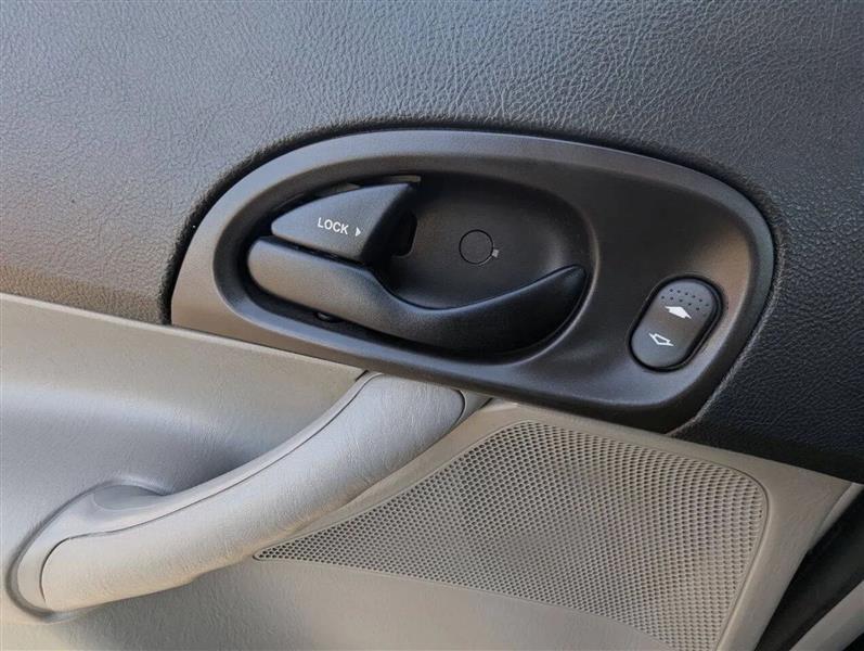 Ford Focus ZX4 SE 2007