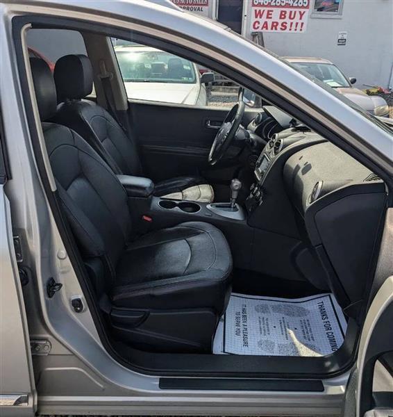 Nissan Rogue SV AWD 2013