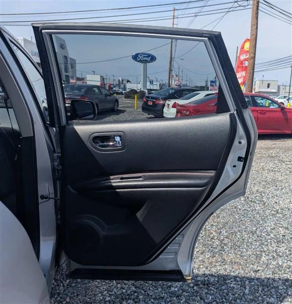 Nissan Rogue SV AWD 2013