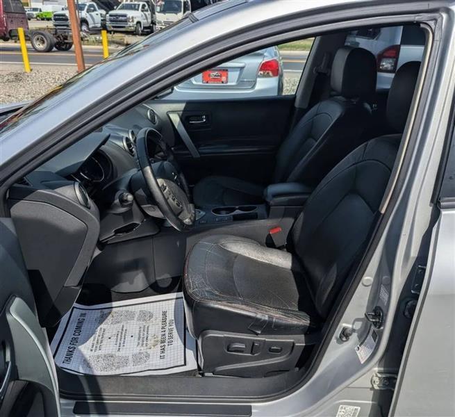 Nissan Rogue SV AWD 2013