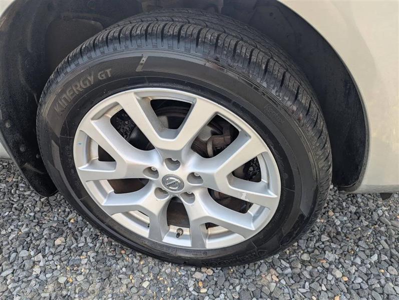 Nissan Rogue SV AWD 2013