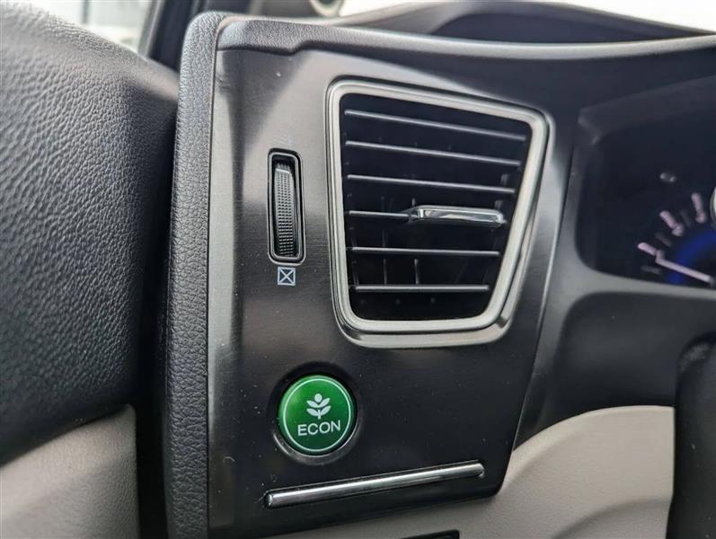 Honda Civic EX Coupe 5-Speed AT 2013