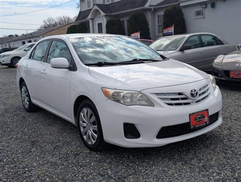 Toyota Corolla LE 4-Speed AT 2013