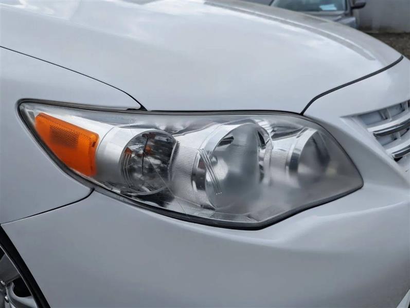 Toyota Corolla LE 4-Speed AT 2013