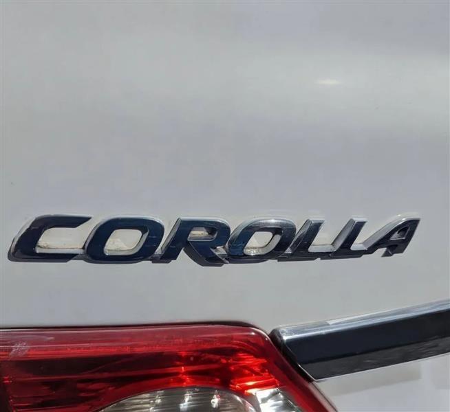 Toyota Corolla LE 4-Speed AT 2013