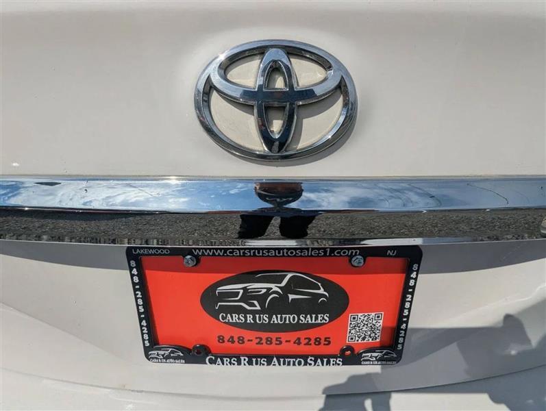 Toyota Corolla LE 4-Speed AT 2013