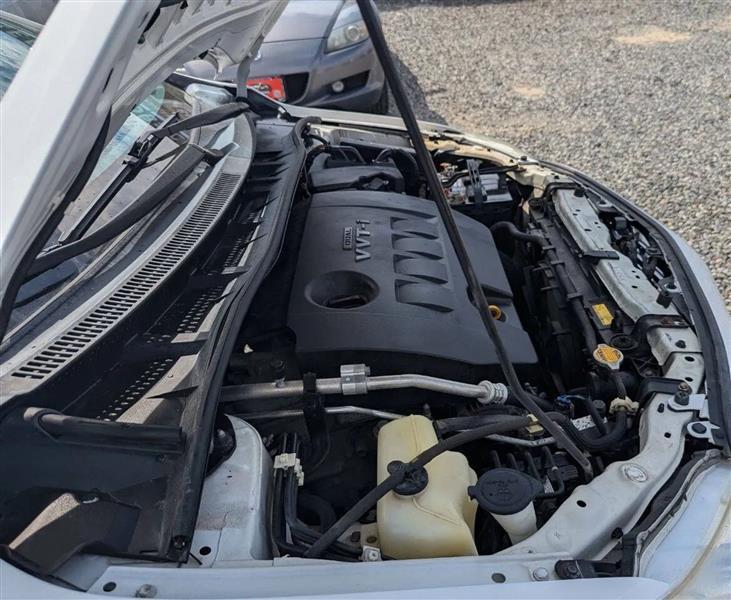 Toyota Corolla LE 4-Speed AT 2013