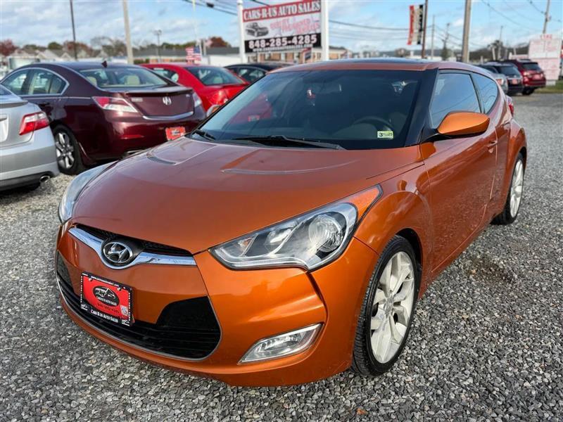 Hyundai Veloster Base 2012