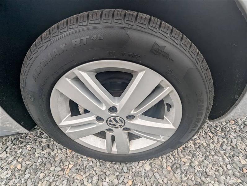 Volkswagen Jetta Hybrid SE 2014