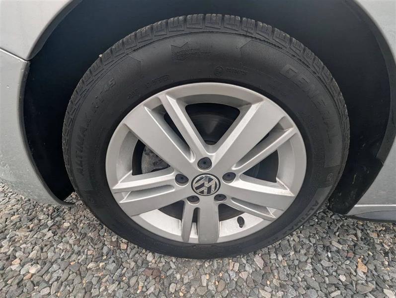 Volkswagen Jetta Hybrid SE 2014