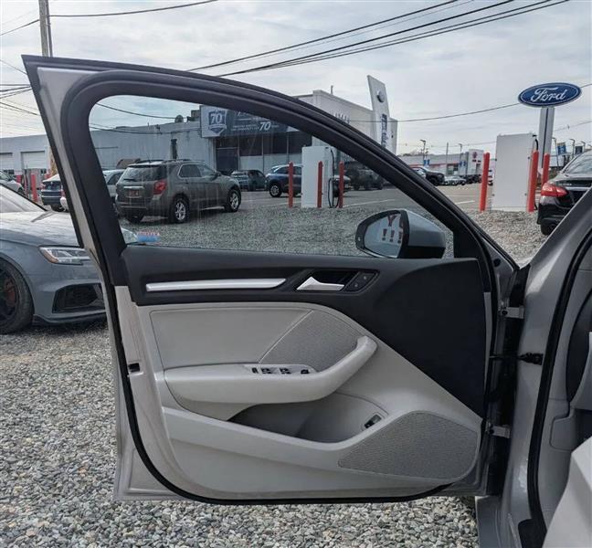 Audi S3 2.0T Premium Plus quattro 2015