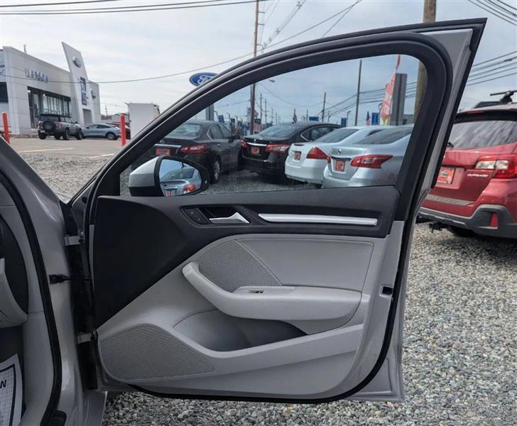 Audi S3 2.0T Premium Plus quattro 2015