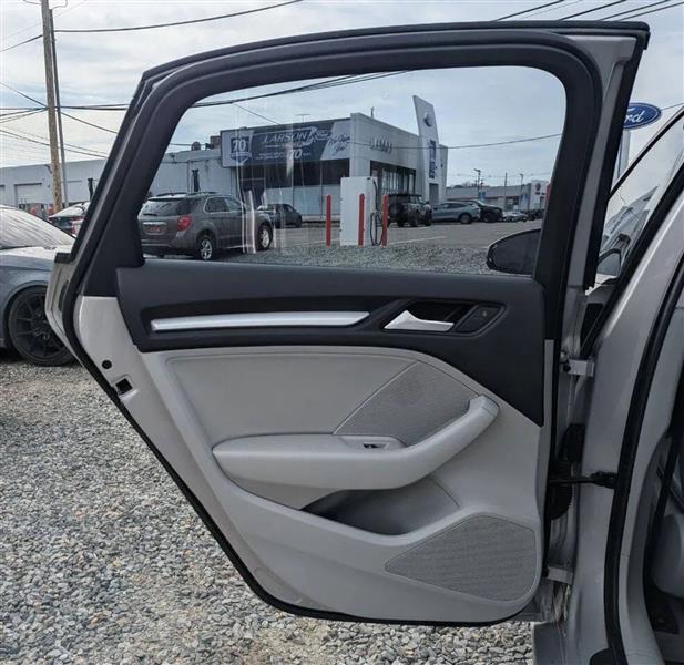 Audi S3 2.0T Premium Plus quattro 2015