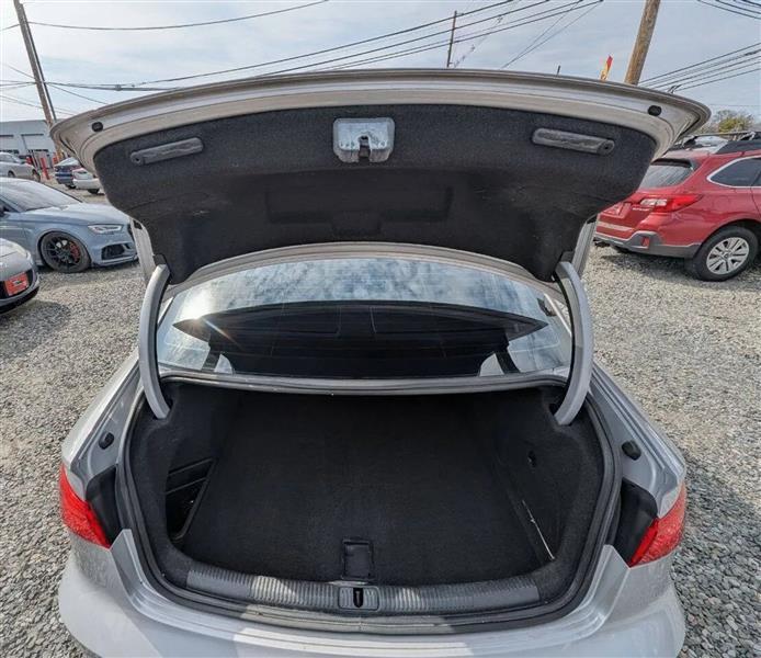 Audi S3 2.0T Premium Plus quattro 2015