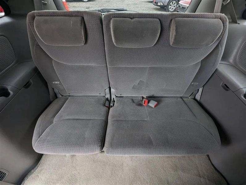 Toyota Sienna LE 7-Passenger 2006