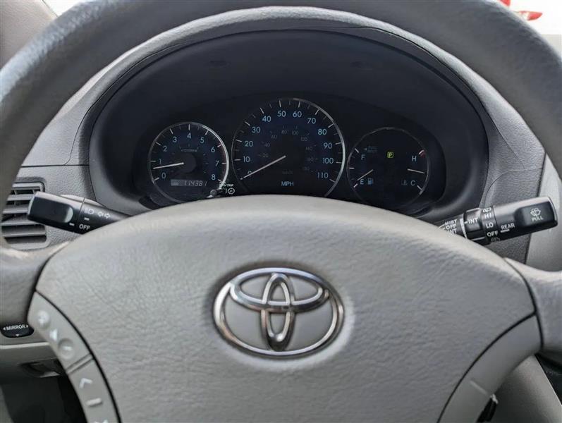 Toyota Sienna LE 7-Passenger 2006