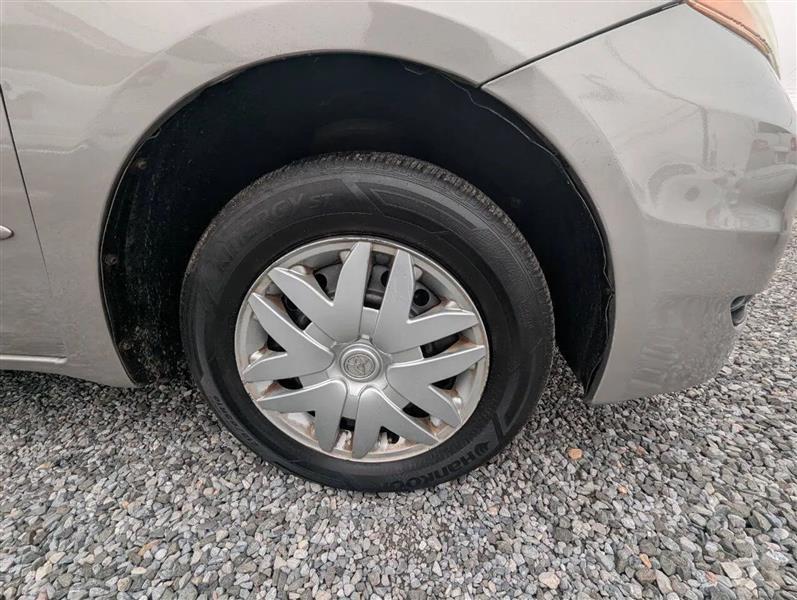 Toyota Sienna LE 7-Passenger 2006