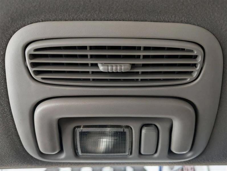 Toyota Sienna LE 7-Passenger 2006